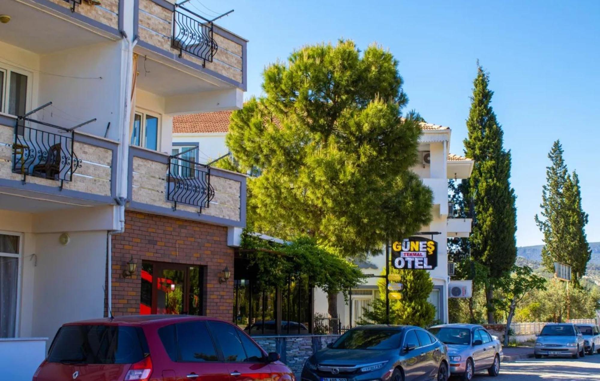 Guenes Apart Otel Pamukkale Exterior foto